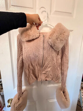 Faux fur trim sweater